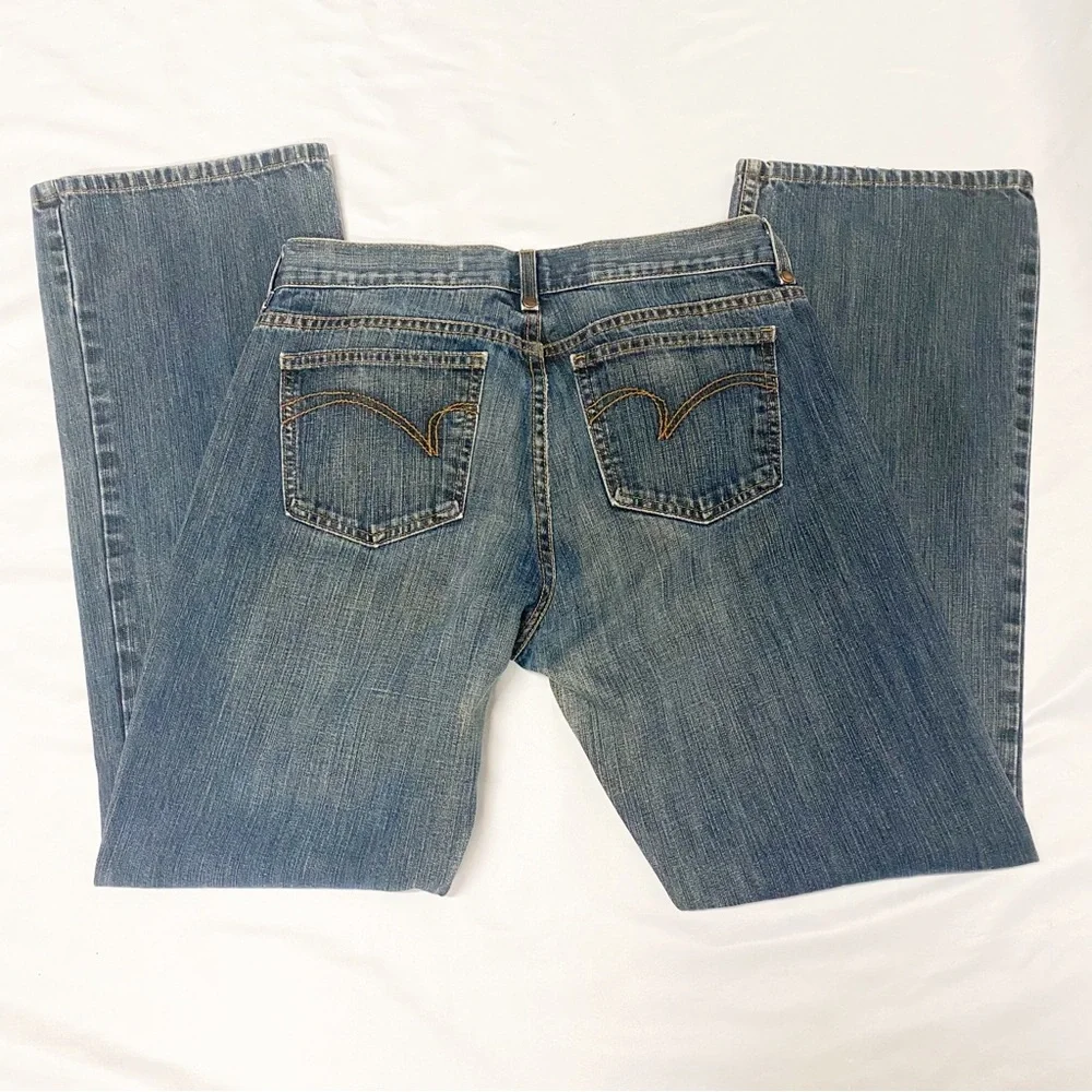 DKNY Vintage Medium Wash Straight Leg Jeans Made In USA - Picture 4 of 10